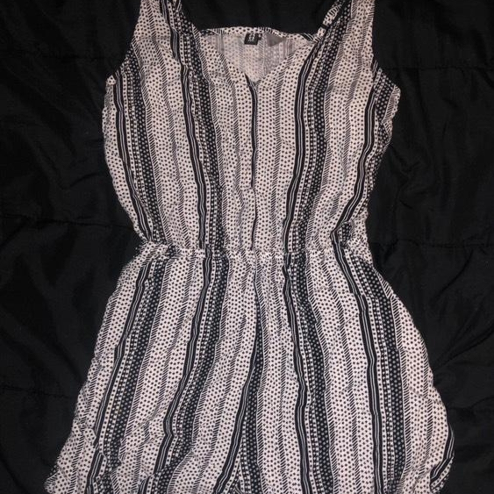 H&M Black and White Printed Romper